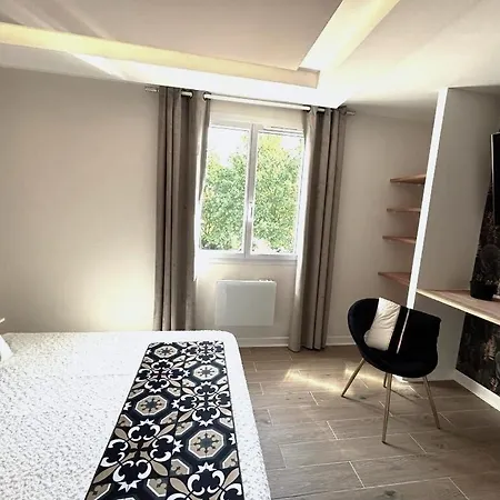 Les Fontaines D'O Villa Castelnau-d'Estretefonds Room photo